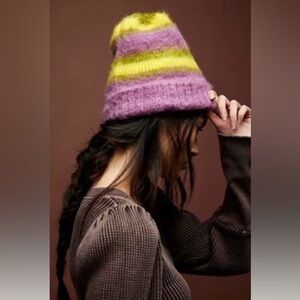 FREE PEOPLE GROOVE STRIPE BEANIE